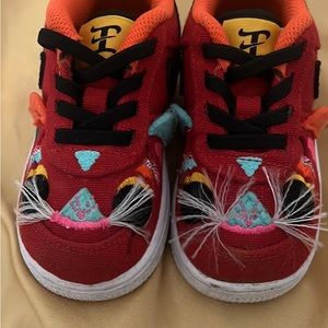 Nine toddler 6c sneakers
